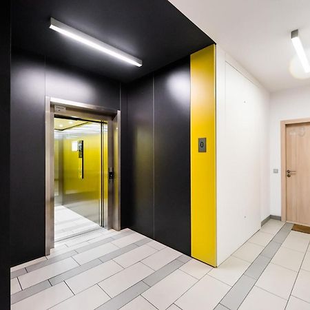 Wola Luxury Wooden Apartment Warsaw Exterior photo