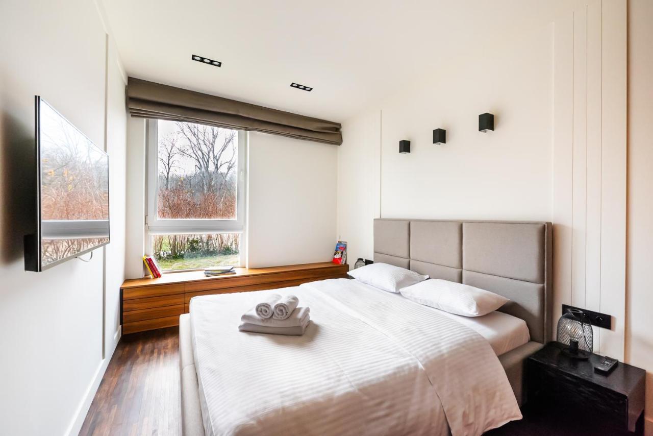 Wola Luxury Wooden Apartment Warsaw Exterior photo